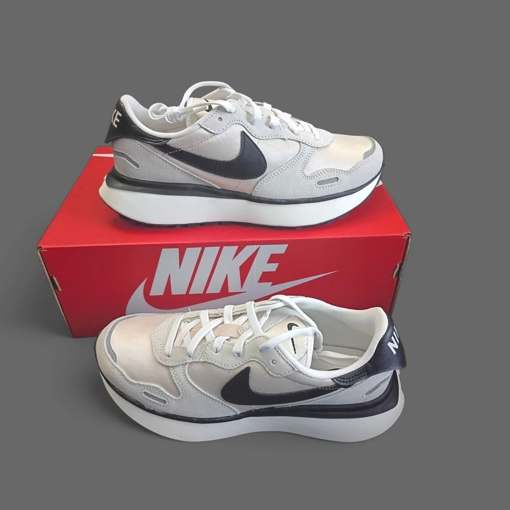 Nike Womens Sneakers